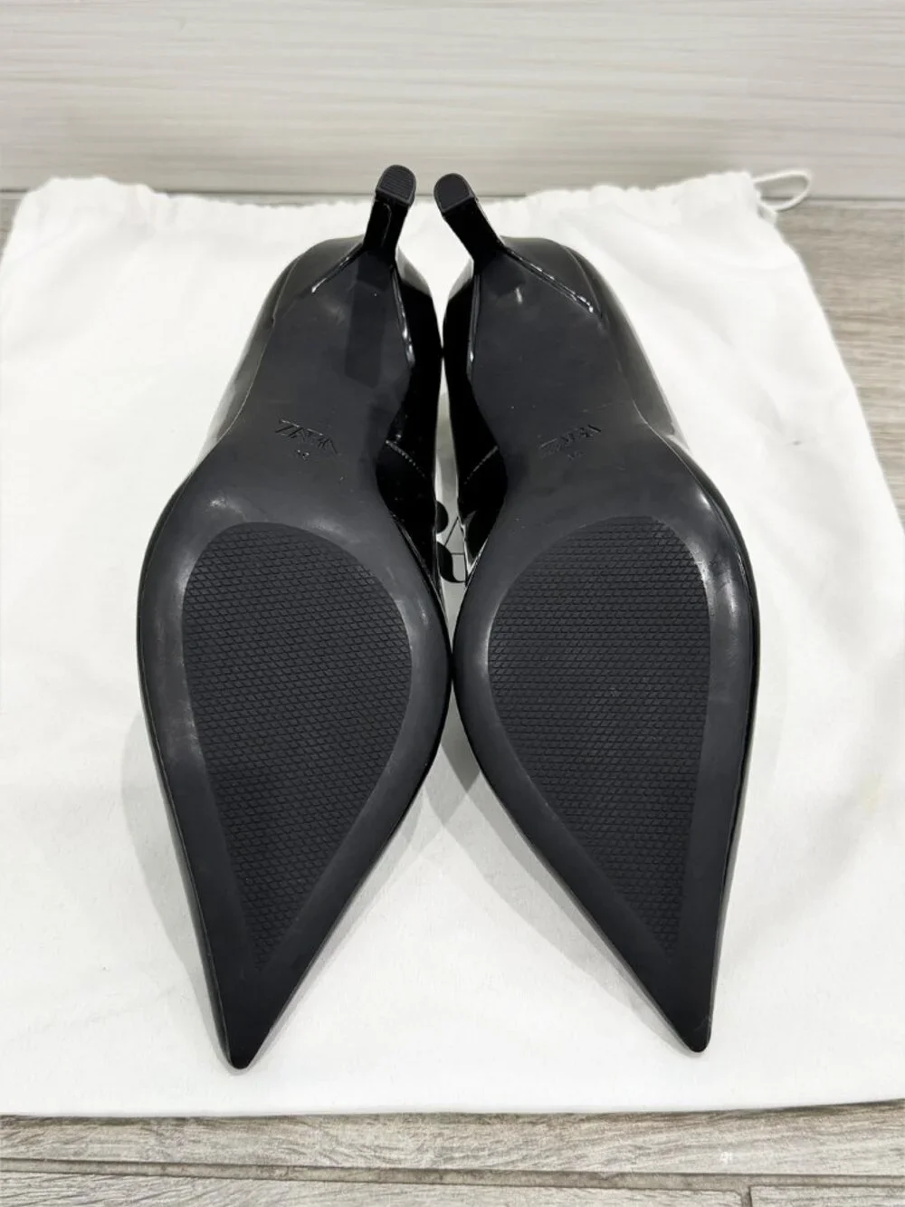 NEW Zara Classic Pointed Toe Black Pump Heels size 35 - Picture 6 of 6